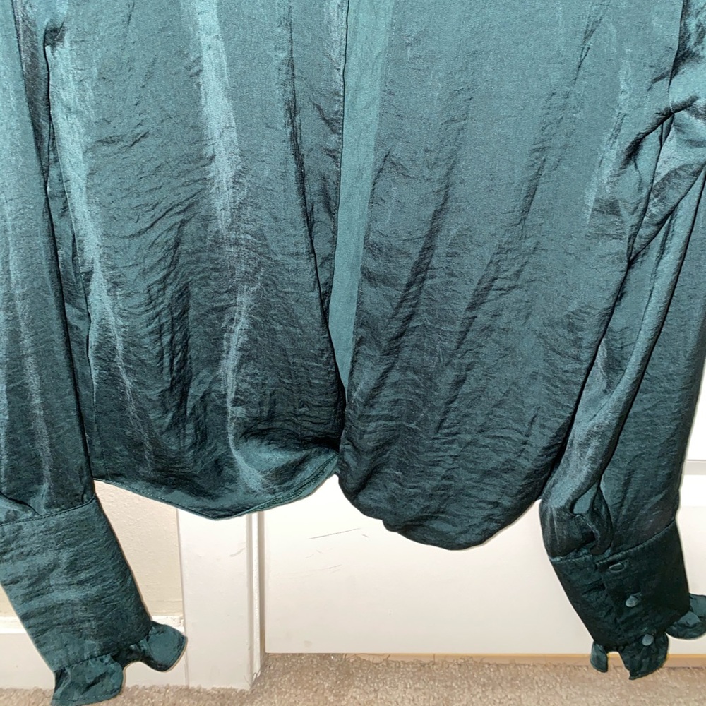 ASOS luxe high neck open back forest green top NWT - Picture 3 of 7